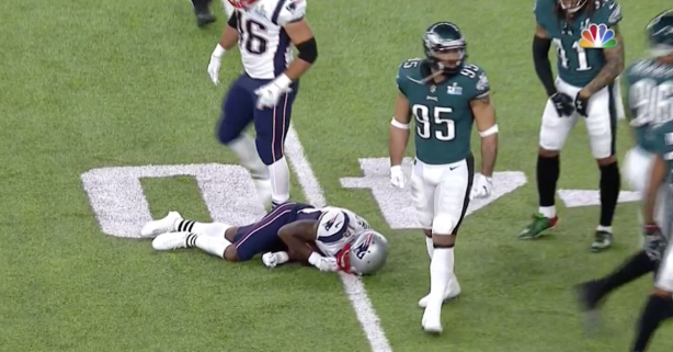 Patriots’ top offensive weapon appeared to get knocked out cold in Super Bowl LII
