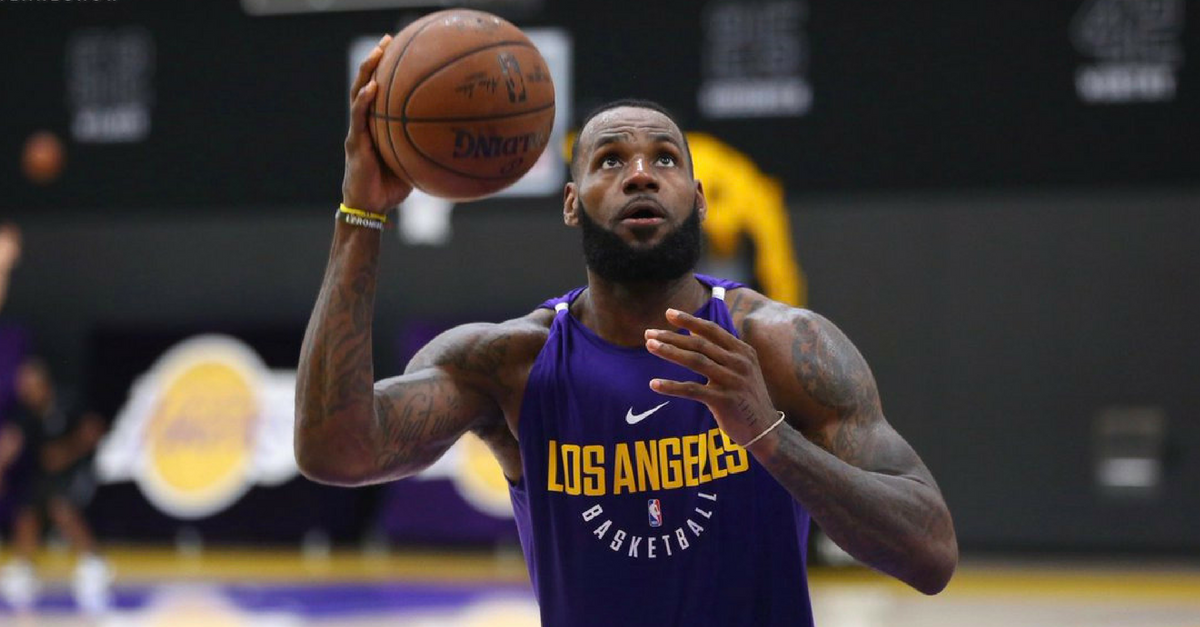 Thousands Sign Petition for LeBron James to Leave Lakers for White House