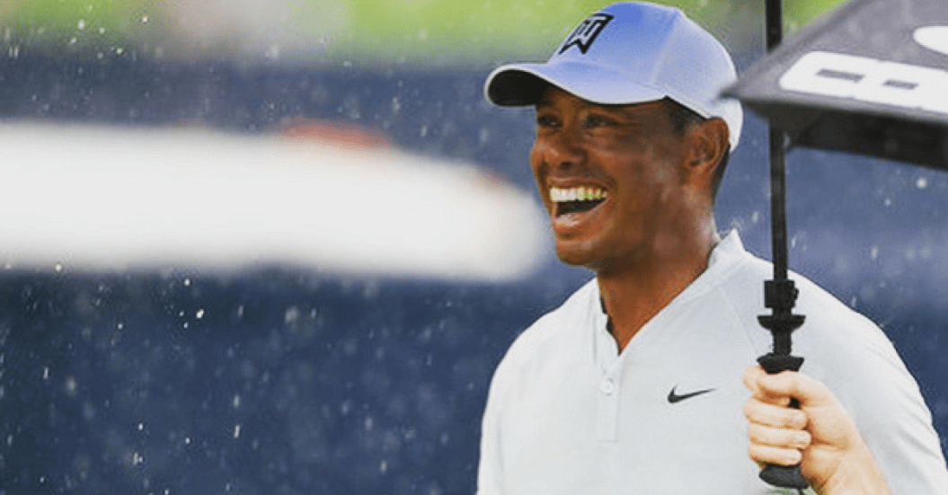 Tiger Woods Tee Off Photos