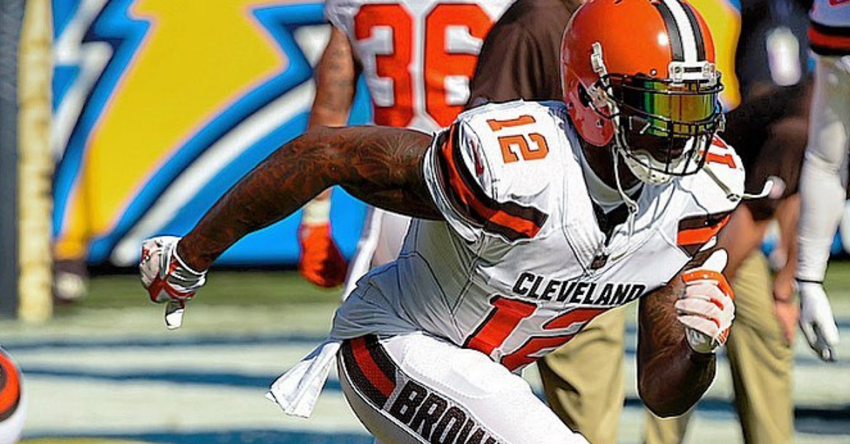 Cleveland Browns trade Josh Gordon to New England Patriots