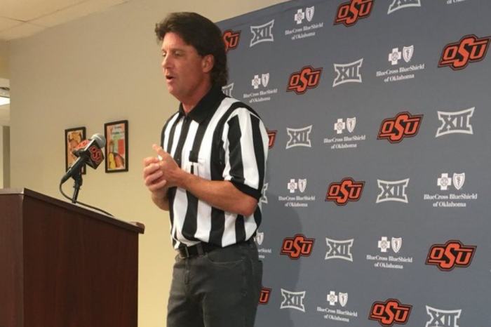 Mike Gundy Reminds Us Again Why He’s the King of Press Conferences