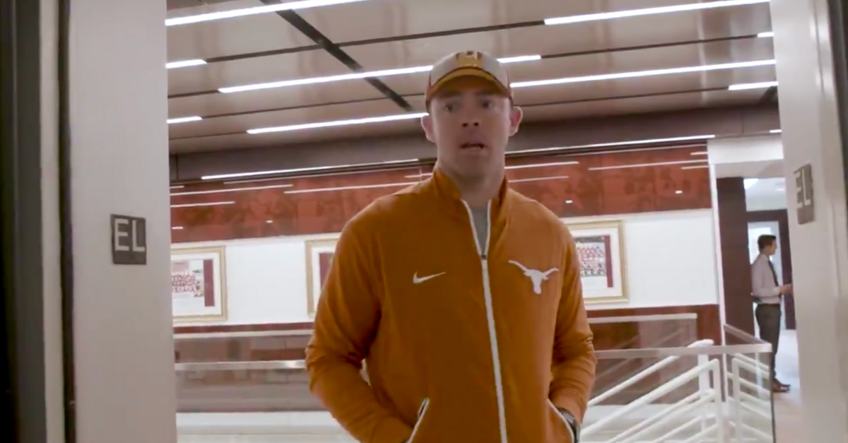 WATCH Red River Rivalry Gets Intense Inside Redskins Facility FanBuzz