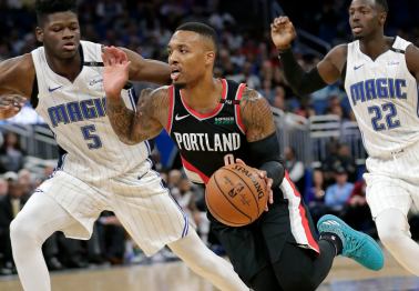 Damian Lillard Shuts Up Obnoxious Heckler The Best Way Possible