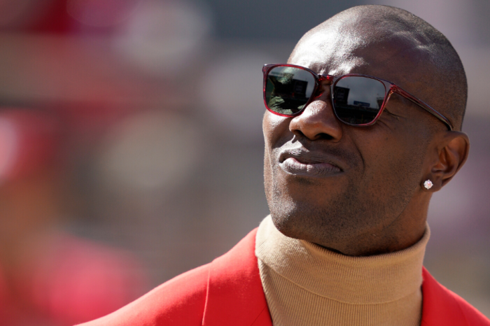 Terrell Owens on National Anthem Protests: “I’m With Kap”