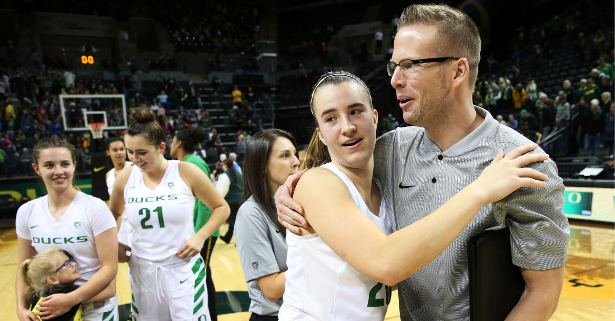 Oregon S Sabrina Ionescu Breaks All Time Ncaa Triple Doubles Record Fanbuzz