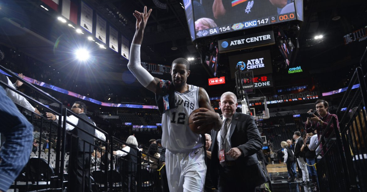 Lamarcus Aldridge S 56 Point Effort Is Incredibly Rare In Today S Nba Fanbuzz