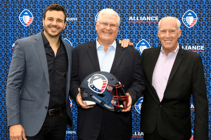 AAF Draws Gamblers Early and Often Despite No League History
