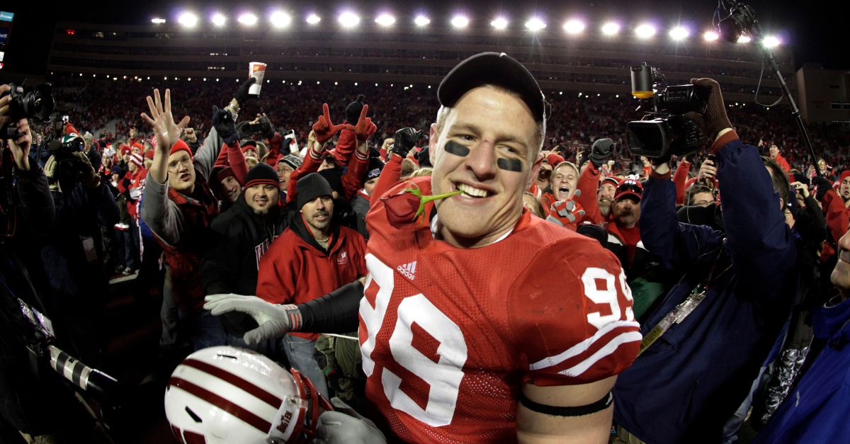 Former Pewaukee HS Standout, Wisconsin Badgers Star and Future NFL HOF JJ  Watt to Join CBS Sports as Studio Analyst - OnFocus