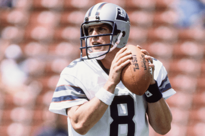 Steve Young’s Insane USFL Contract Would’ve Lasted Until 2027