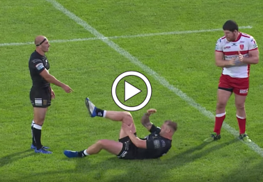 Rugby Guy Smacks Dislocated Knee Into Place, Keeps Being 100% Man