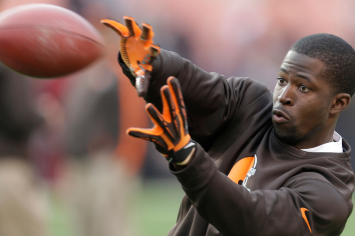 A Freak Accident Took Mohamed Massaquoi’s Hand. It Didn’t Take His Spirit.