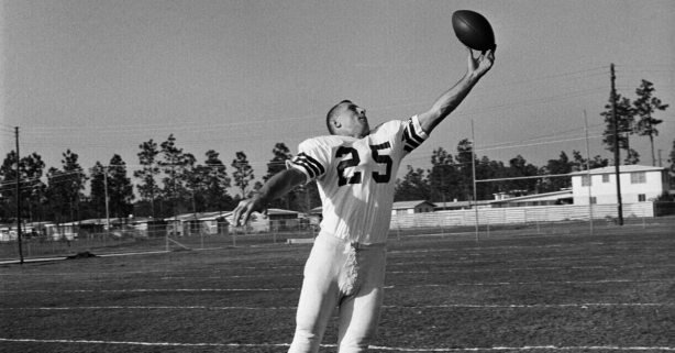 What Made Legendary WR Fred Biletnikoff So Damn Good at Football?