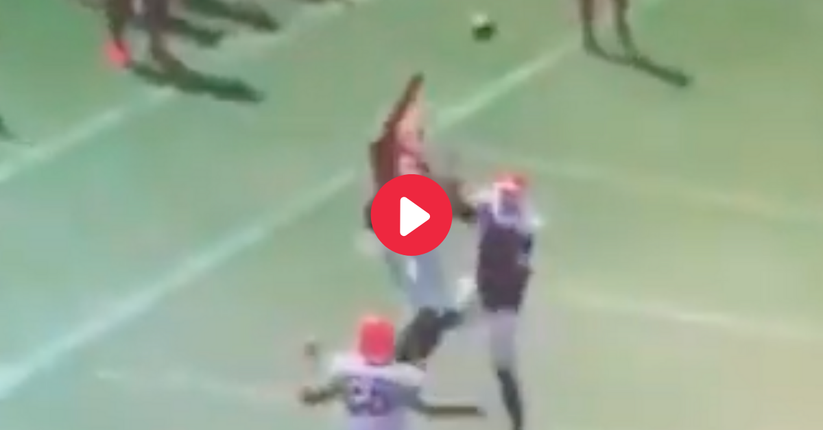 LOOK: Steelers' George Pickens makes ridiculous one-handed catch