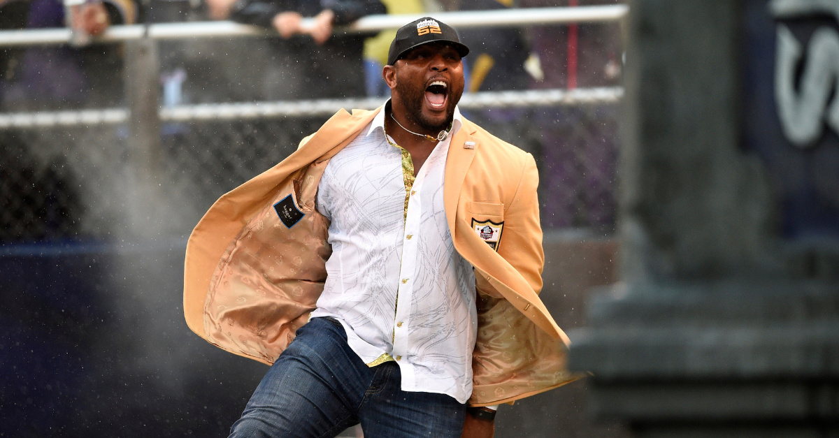 How Ray Lewis' Squirrel Dance Became His Signature Move - FanBuzz