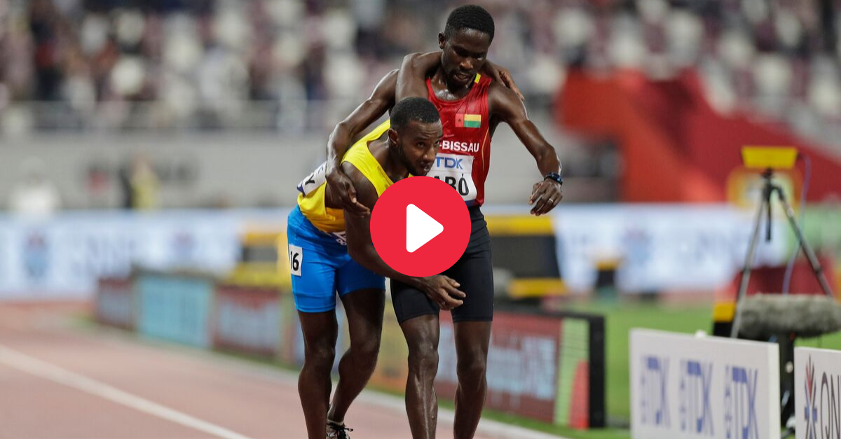 Runner Carries Rival Across the Finish Line at World Championships