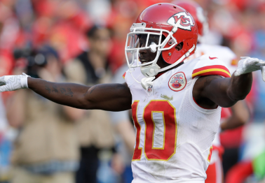 Months After Scandal, Chiefs Give Tyreek Hill $54 Million Extension