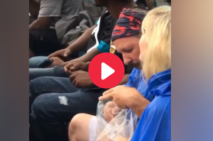 Fan Grossly Eats Spaghetti Out of Plastic Bag During NFL Game