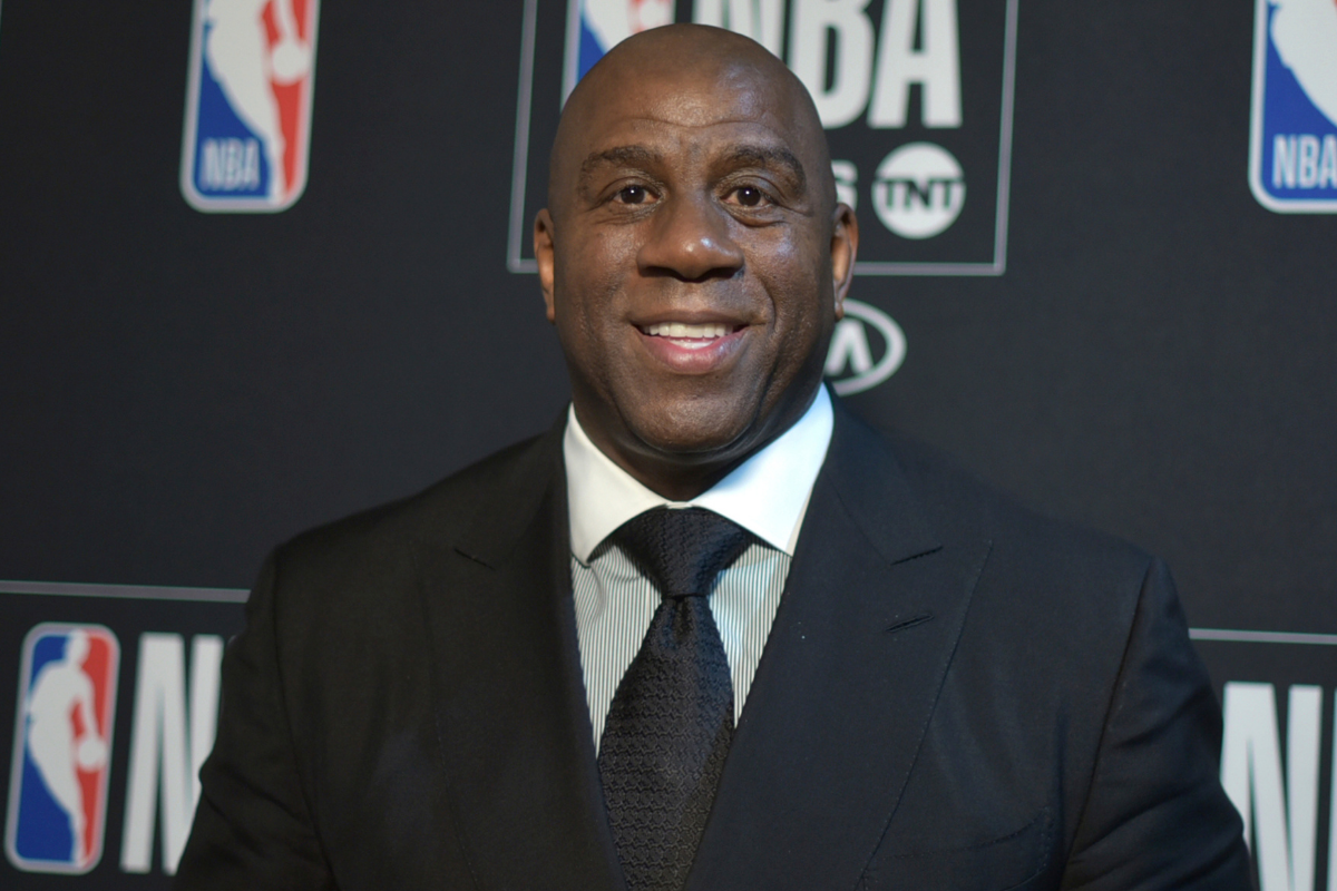 Magic Johnson Signs $25 Million Contract - The New York Times