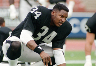 What If Bo Jackson's Hip Injury Never Happens?
