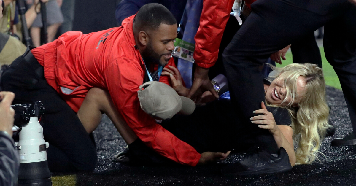 Security Tackles Instagram Model Trying to Rush Super Bowl Field