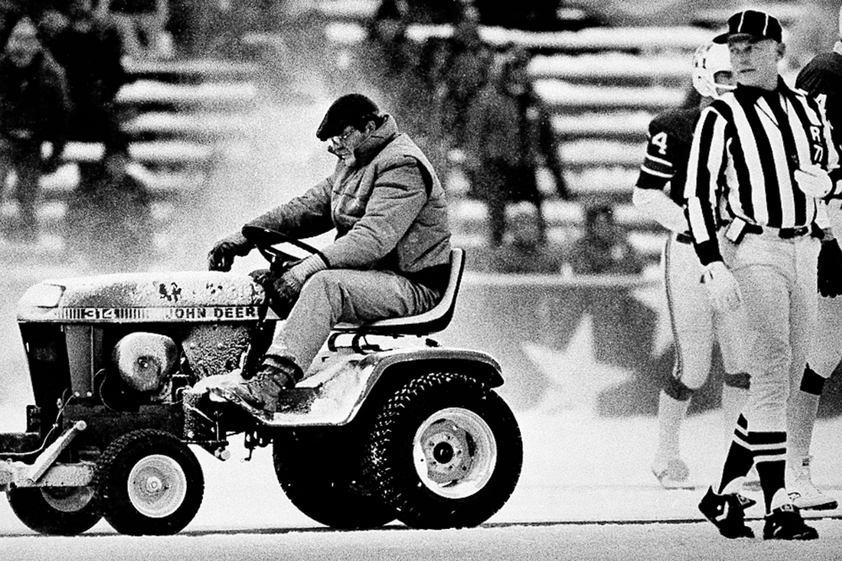 Snow Plow Game Between Patriots and Dolphins in 1982.