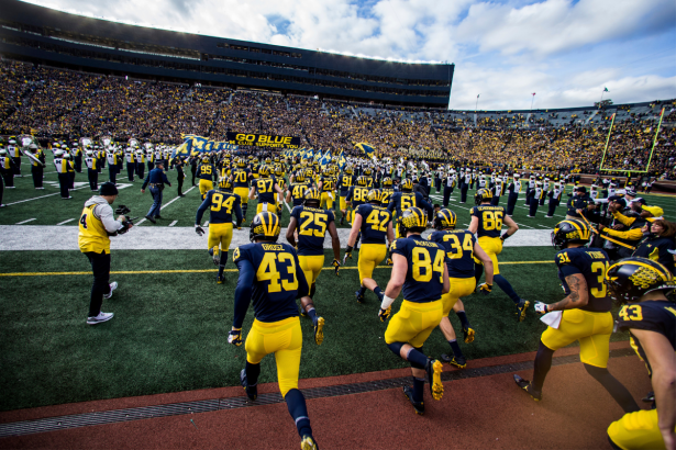 The 20 Best Entrances in College Football Give Endless Goosebumps