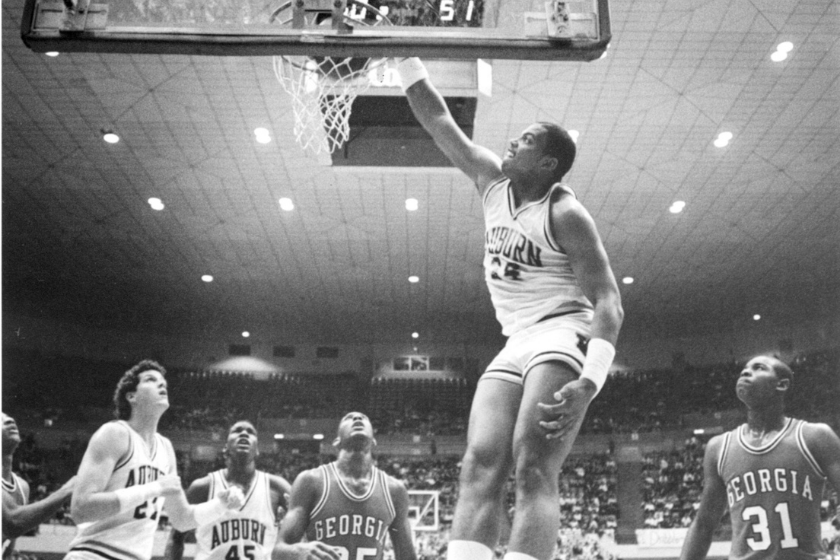 Charles Barkley Slams a dunk during an SEC game between Georgia and Auburn.
