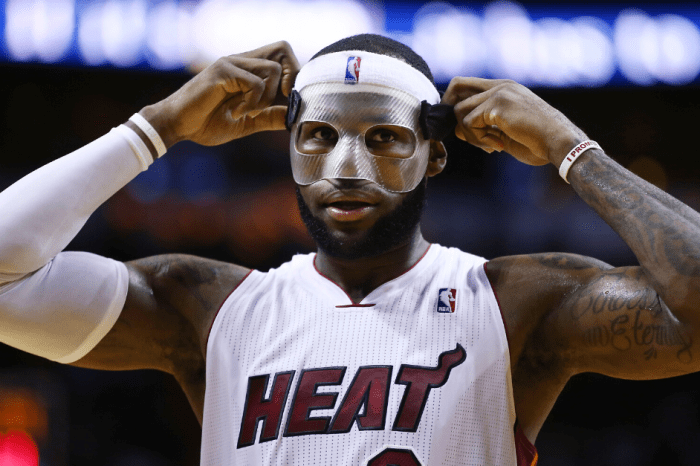 “Masked LeBron” Scored Career-High 61 Points in Disguise