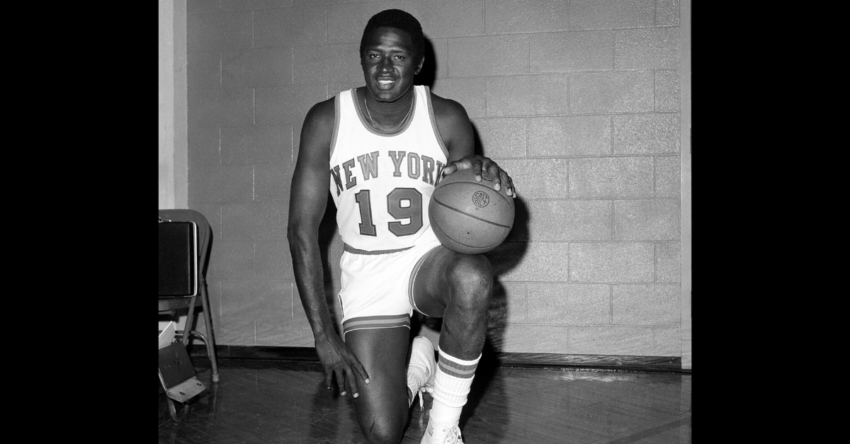 Willis Reed's Heroic Entrance 50 Years Ago Made Him an Icon - FanBuzz