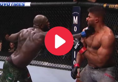UFC Fighter?s Lip Explodes From Massive Right Hook