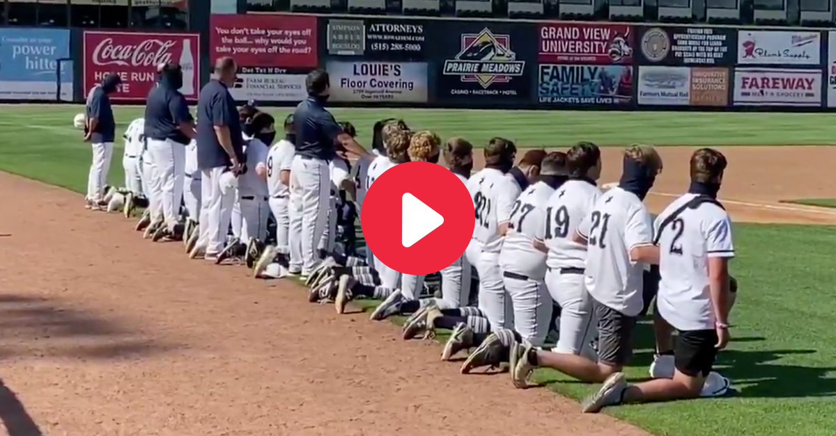 Entire Baseball Team Kneels for National Anthem Before Season Opener
