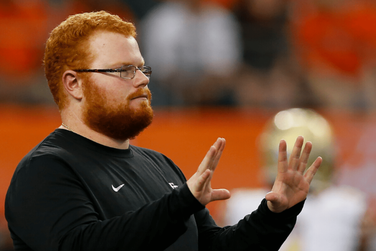 What Happened to Red Lightning, Football’s Greatest Ball Boy?