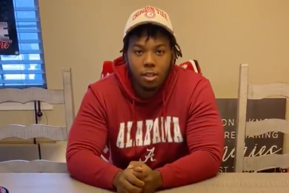 Alabama's New 5-Star DT Is 300 Pounds Of Brute Force - FanBuzz