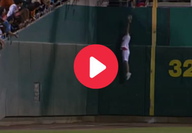 Ball Girl Goes Full Spider-Man to Catch Foul Ball
