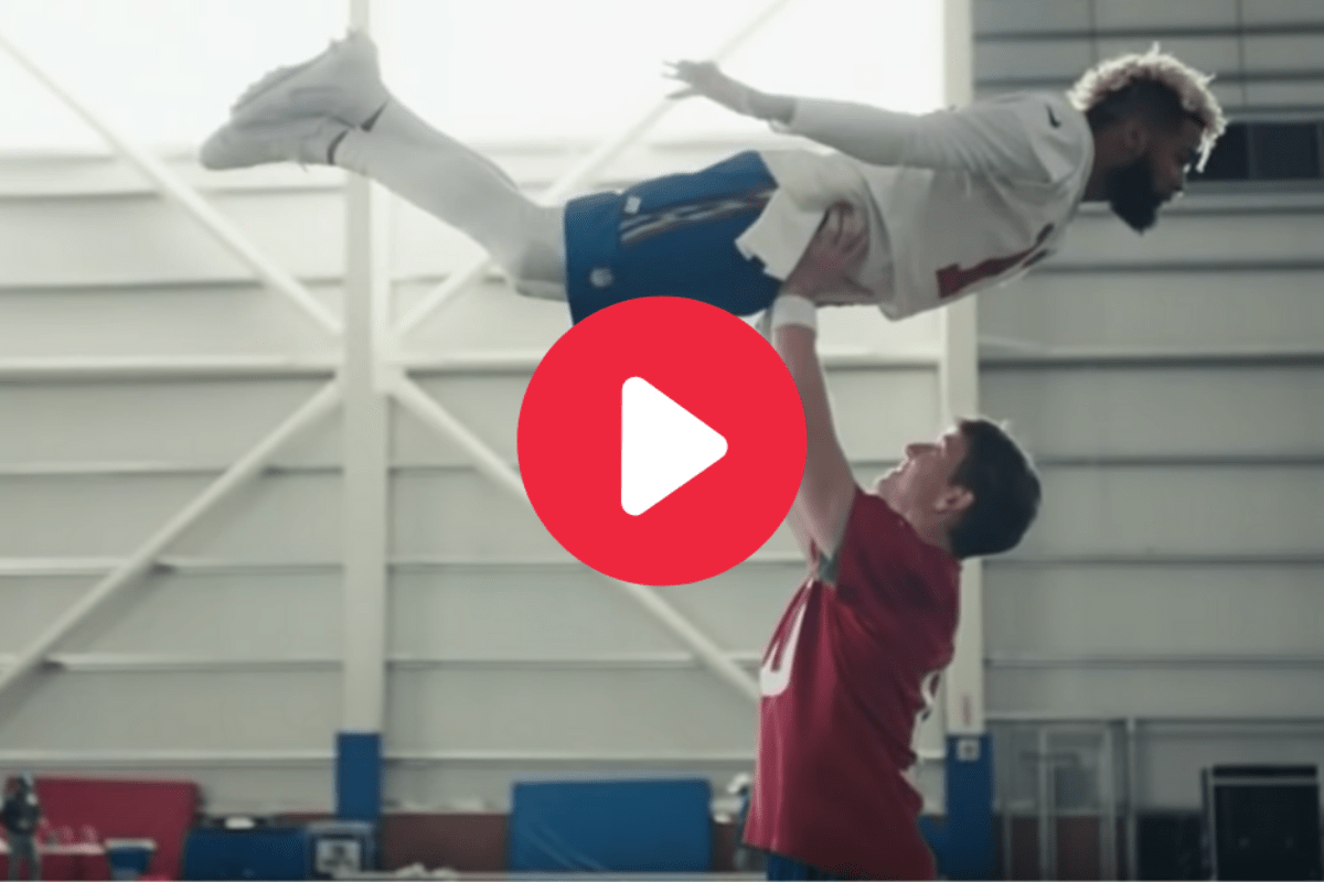 Eli Manning and Odell Beckham Jr. perform their "Dirty Dancing" routine.