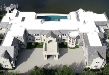 Derek Jeter's Florida Mansion, Rented by Tom Brady, Sells for $22.5 Million