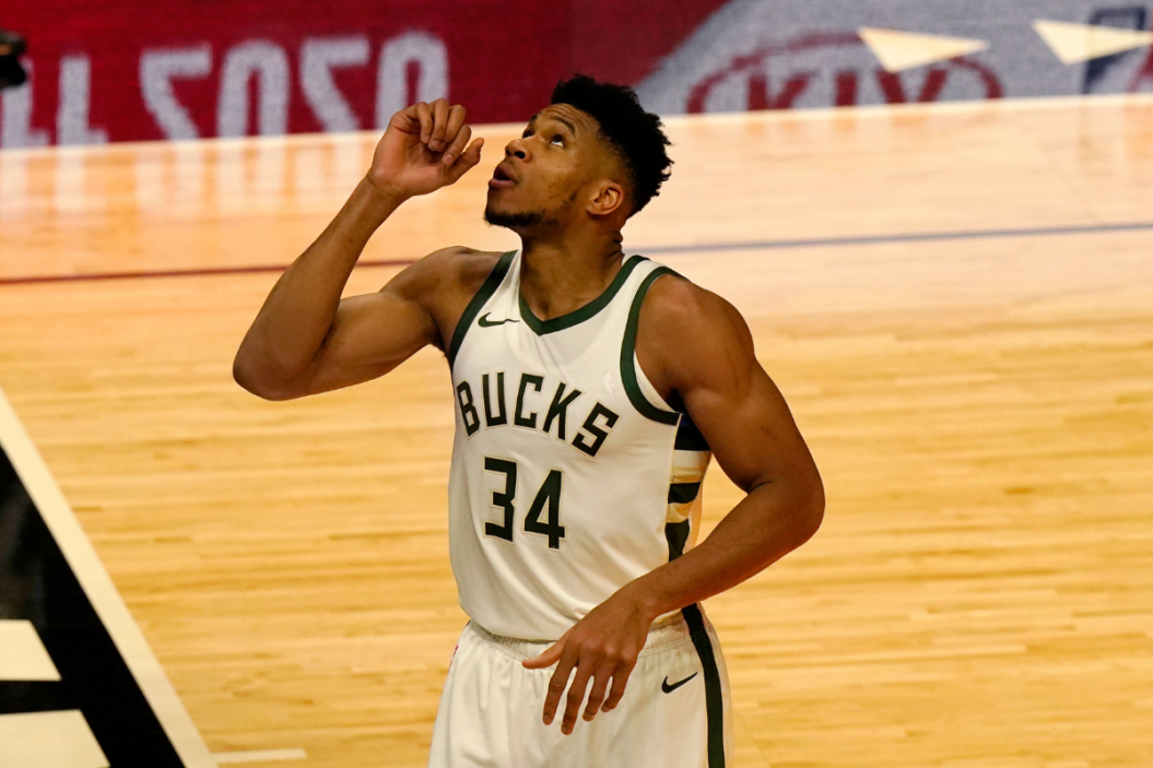 Giannis Antetokounmpo, Bucks, Hawks, NBA