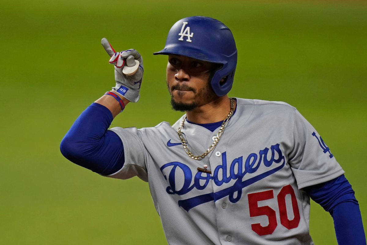 Dodgers' Mookie Betts Gets Perfect 300 Game in Bowling - Sports