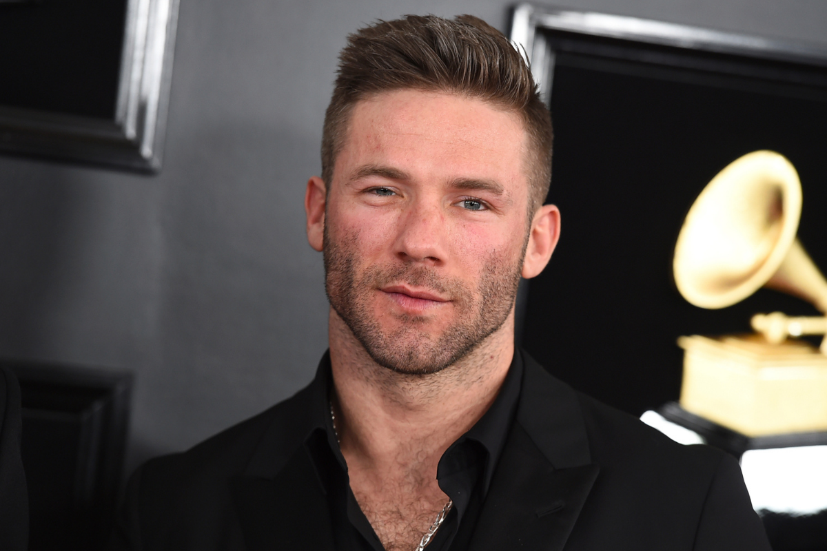 Julian Edelman Wife Model Daiane Sodré + Dating History, Daughter