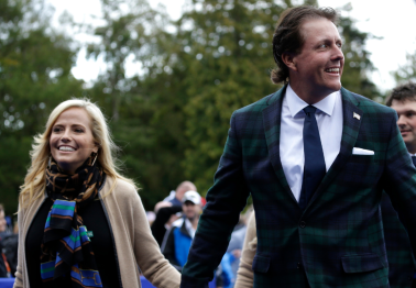 Phil Mickelson's Wife is a Former NBA Cheerleader