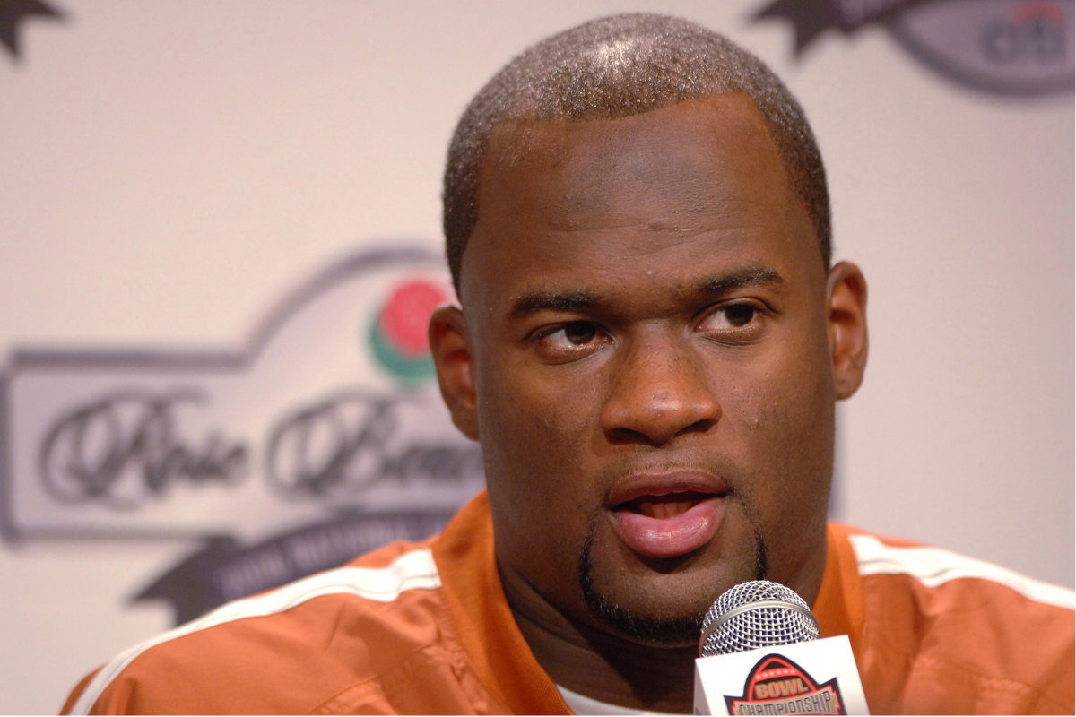 Best of 'Madden NFL 22' Campus Legends reveal: Vince Young vs