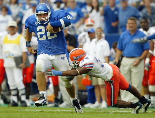 Jared Lorenzen runs the ball against Florida in 2003.