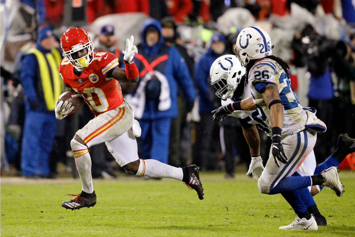 Tyreek Hill Speed: 40 Time + Cheetah’s Fastest NFL Moment With Chiefs | Fanbuzz