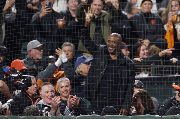 Barry Bonds Waving to Crowd at Oracle Park
