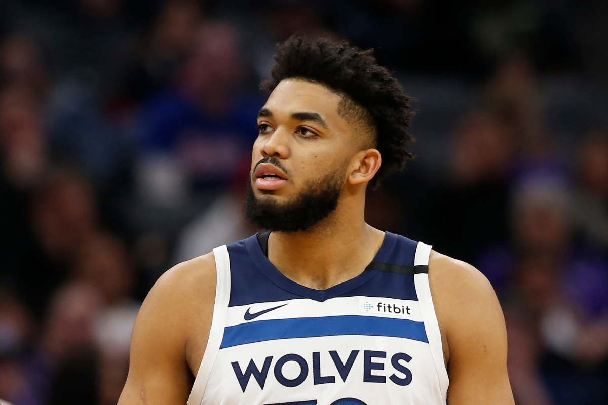 Karl-Anthony Towns Lost His Mom & 6 Other Relatives to Disease - FanBuzz