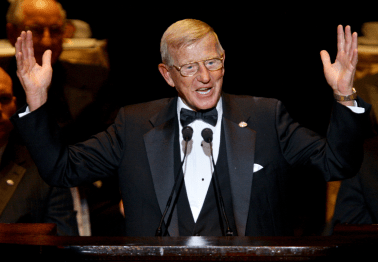 10 Legendary Lou Holtz Quotes to Help Everyone Succeed