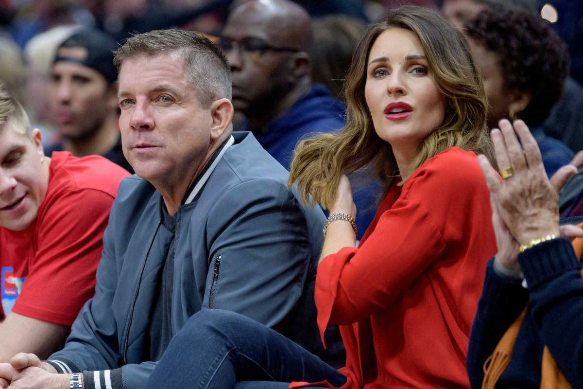 Sean Payton and his wife Skylene attend an NBA game.