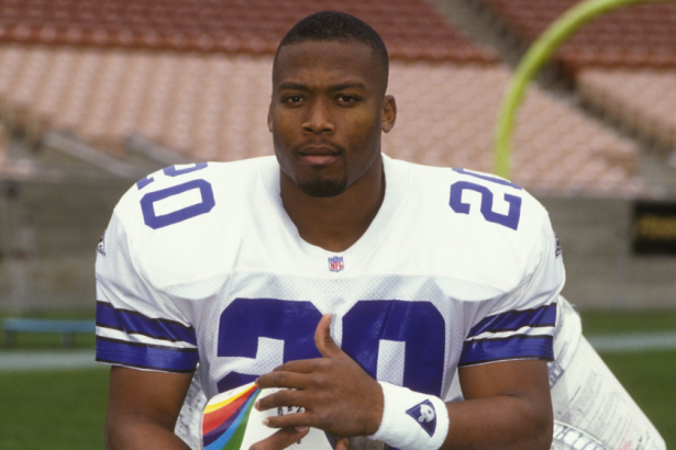 Sherman Williams Poses For Photo as a Dallas Cowboy