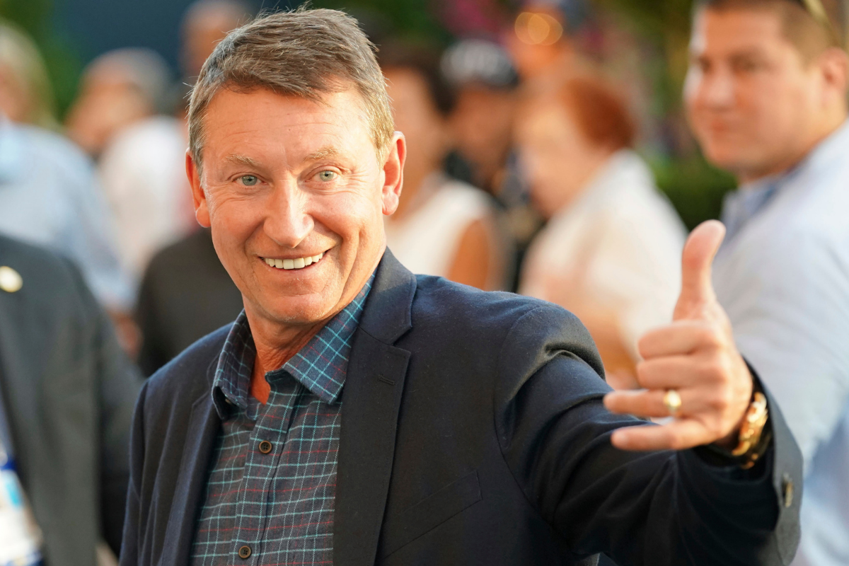 Wayne Gretzky's Net Worth Really Makes Him "The Great One" - FanBuzz