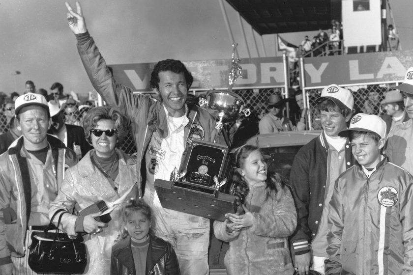 richard petty with his wife lynda and other family members after winning 1971 daytona 500